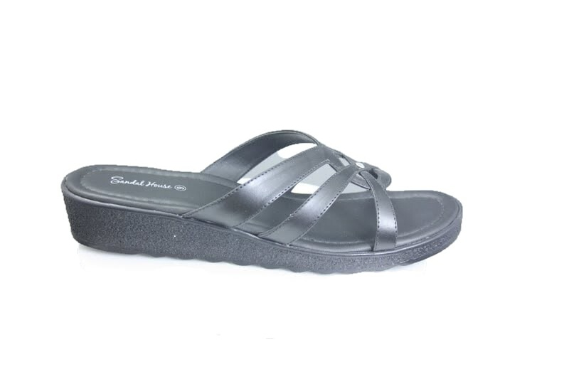 Womens sandal with wide straps and a sprung footbed