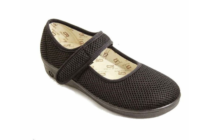 Mesh Mary-Jane shoe for vegans with a highly breathable top, womens