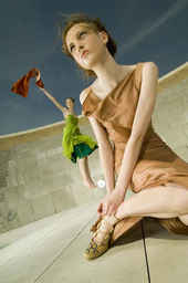 Can Fashion be Fair? illustration: muslin dress sample, designed for Tasmin Lejeune's Juste label, London, 2004. Unit KS3 Ethical Fashion. Tamsin Lejeune of the un-catalogued fashion label with no account of sales likes to quote Rigged rules and double standards, by Kevin Watkins ISBN 10: 0855985259 ISBN 13: 9780855985257.
