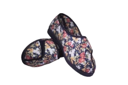 Soft sole Joan Superwide slipper for swollen feet, with a Comfylux sole