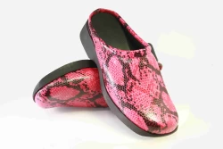 Edge Veg Mule Pink: vegan womens snakeskin mule