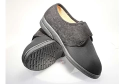 Vegan mens indoor shoe with an elastic front and velcro top, made in Spain